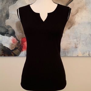 BCBG sleeveless top size s